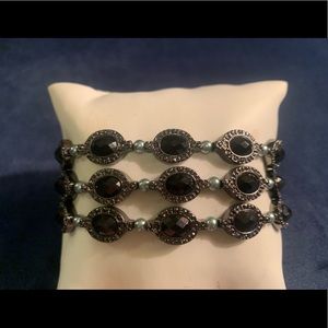 3 strand black stone stretch bracelet